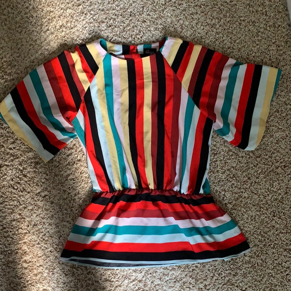 Medium colorful boutique top